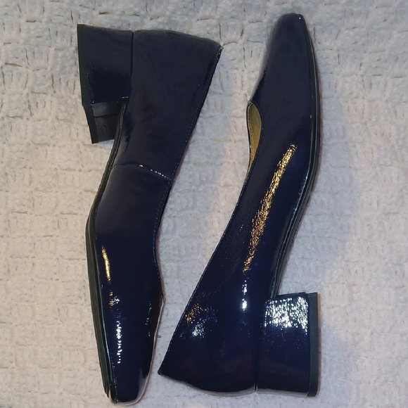 Sofft Navy Blue Women's Flats - Picture 4 of 4